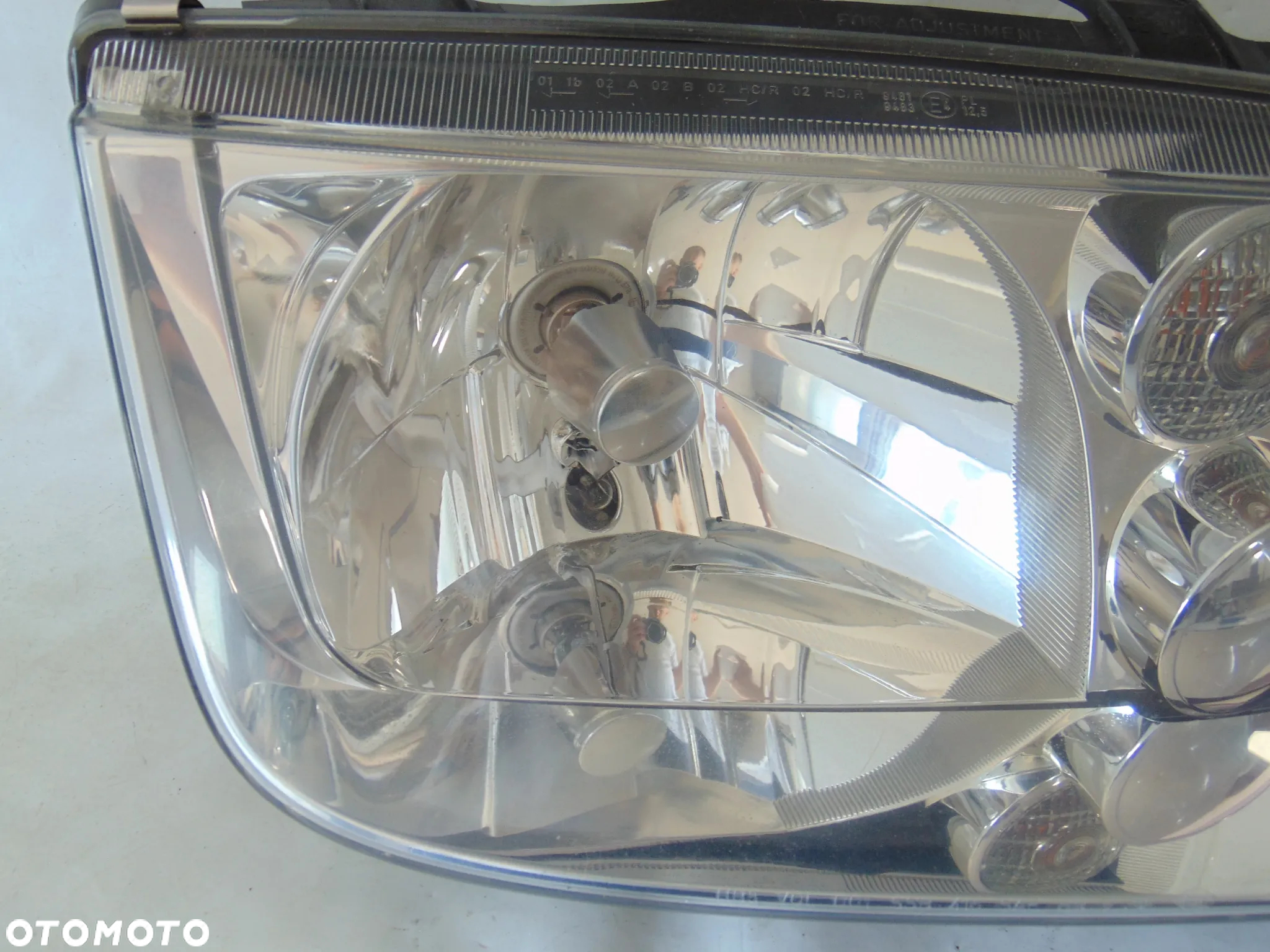 ORYGINAŁ lampa przednia przód prawa VW Volkswagen Bora 98-05r EUROPA - 2