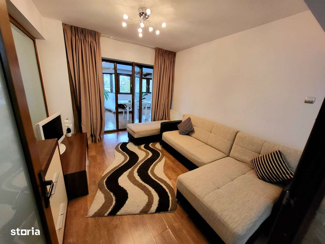 4 camere Centrul Bloc PESCĂRUȘ pret 205000 euro-8