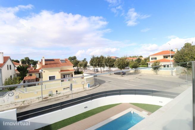 Luxuosa moradia isolada de 5 assoalhadas com excelentes áreas - piscin-22