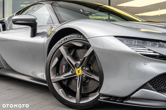 Ferrari SF90 Stradale - 9