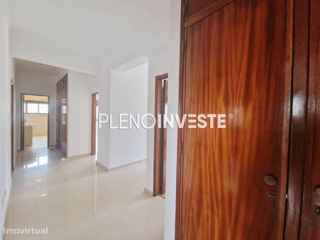 Moradia V3 com Garagem em Vale Milhaços-20