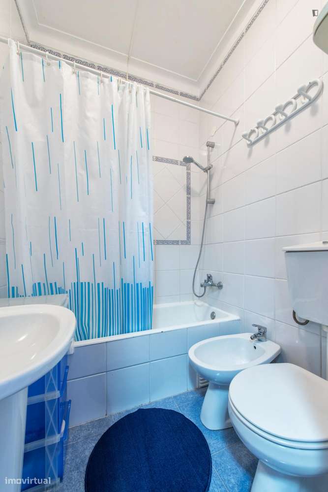 Quarto - localizado em Picoas Lisbon - Grande imagem: 4/24