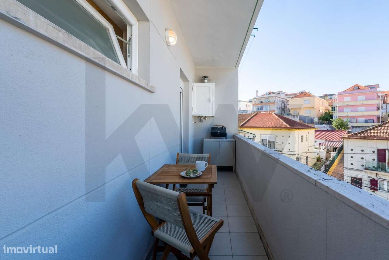 T2 Remodelado com Excelente Exposição Solar no Laranjeiro e Feijó, Alm-10