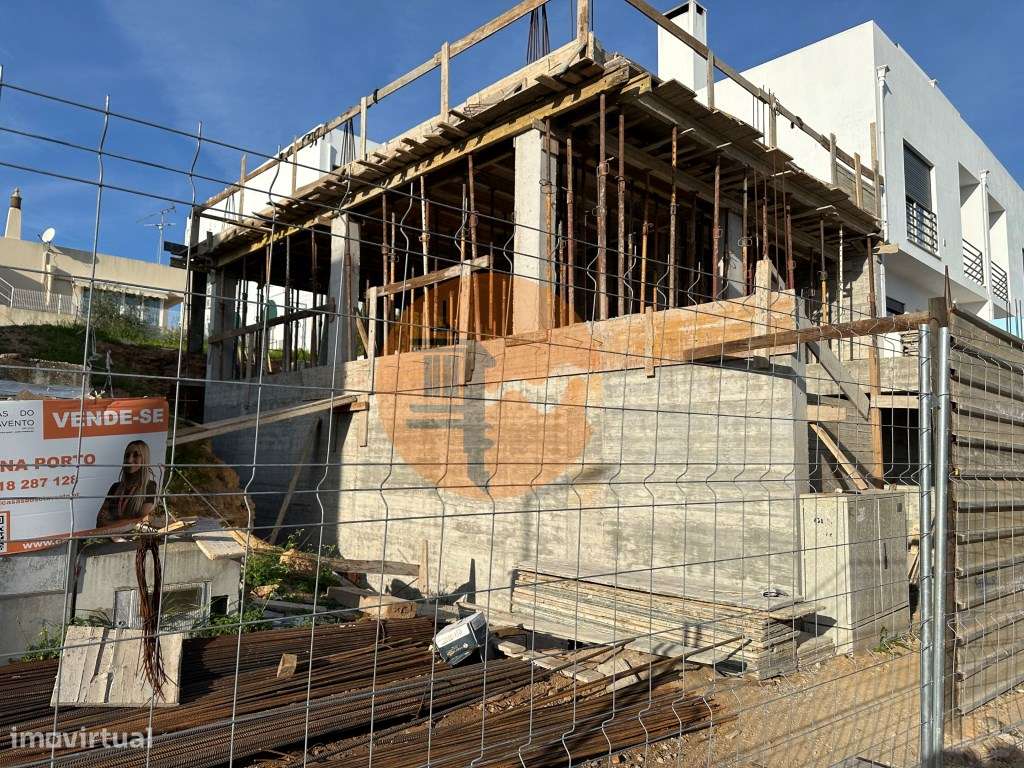 Lote de Terreno para construção de moradia T3 com piscina e garagem! - Grande imagem: 4/20