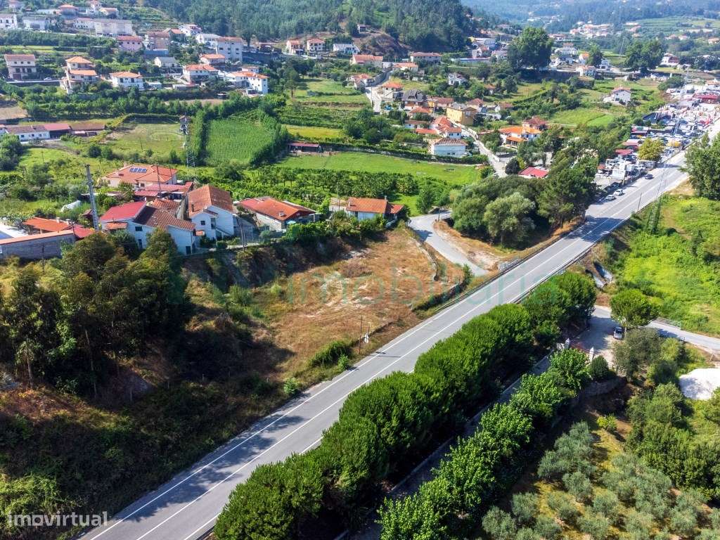 Terreno Urbano em Freixo de Baixo, concelho da Amarante - Grande imagem: 5/11