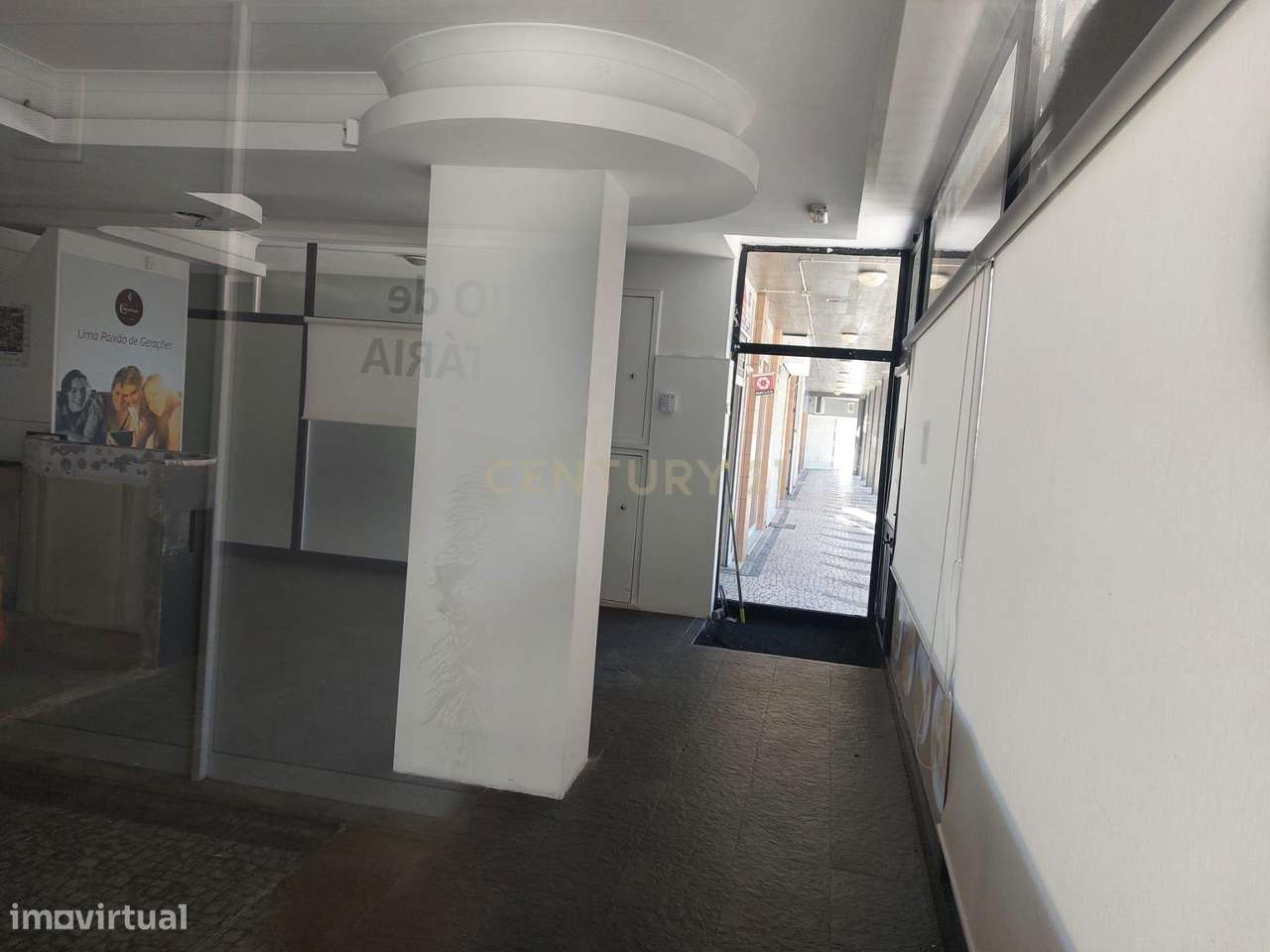 Loja na Areosa, Porto - Grande imagem: 4/6