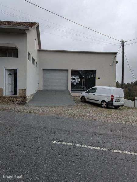 Vendo armazém com bons acessos - Grande imagem: 4/10