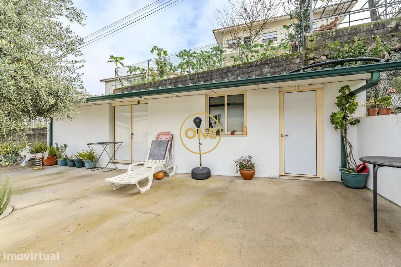 Moradia T1+ T3 em Vale S. Martinho - V.N. Famalicão-19