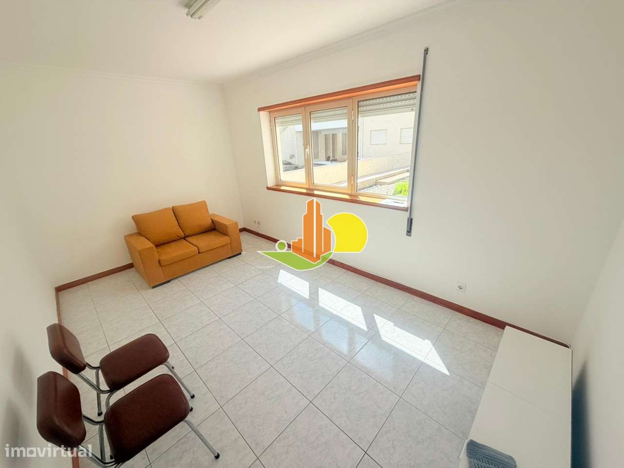 T0 com parqueamento-14