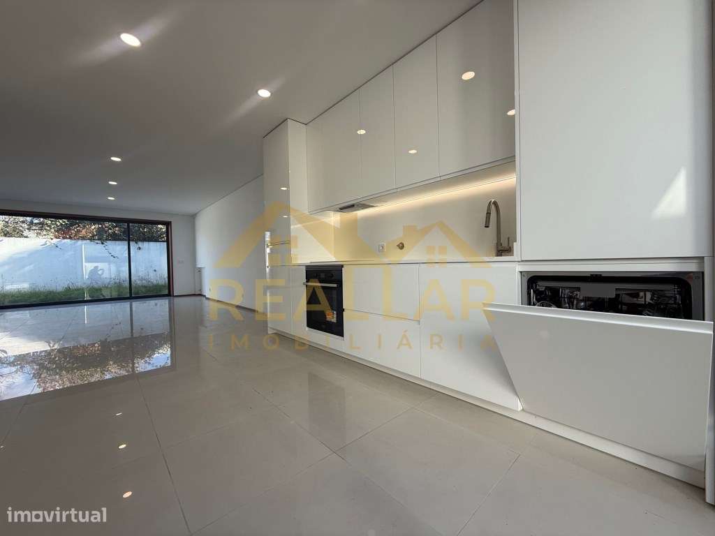 Moradia de Luxo T3 na Areia, Árvore - Grande imagem: 4/29