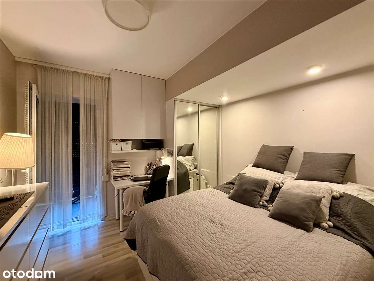 Mieszkanie 3 pokoje, garaż, 2 balkony, widok-7