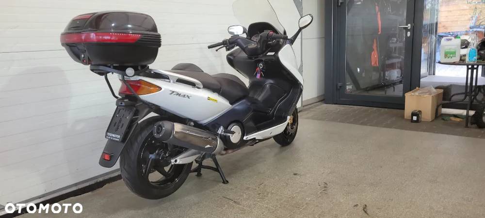 Yamaha Tmax - 15