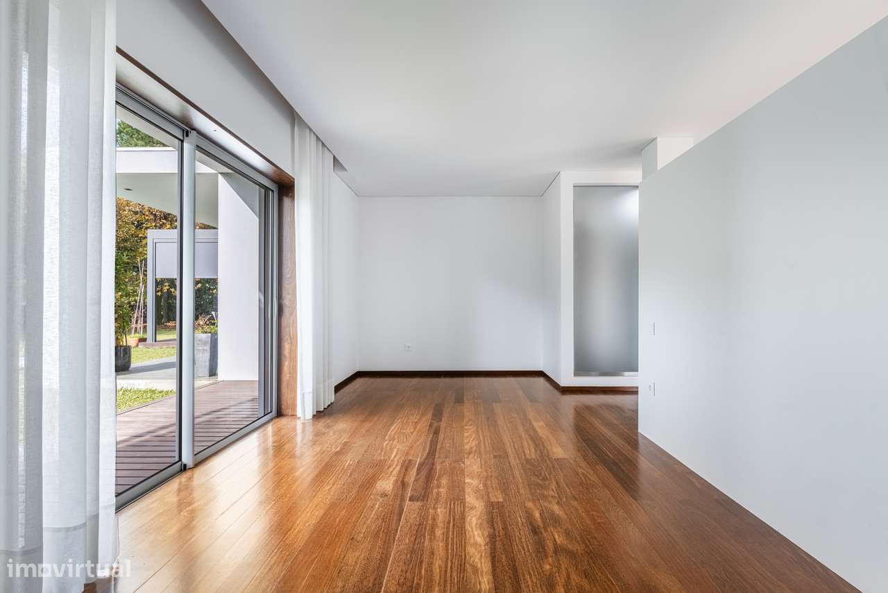 Moradia Individual T4 à venda em Vizela-32