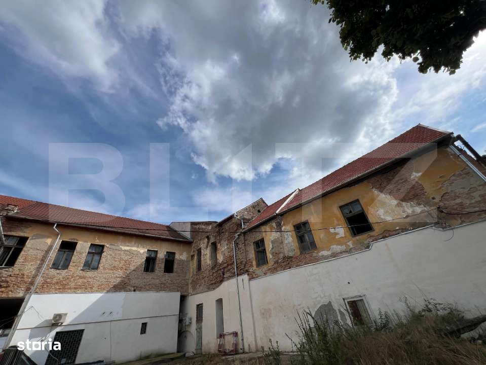 Hotel cu 44 camere, renovabil, pozitionat ultracentral – oportunitat - Imagine principală: 4/17