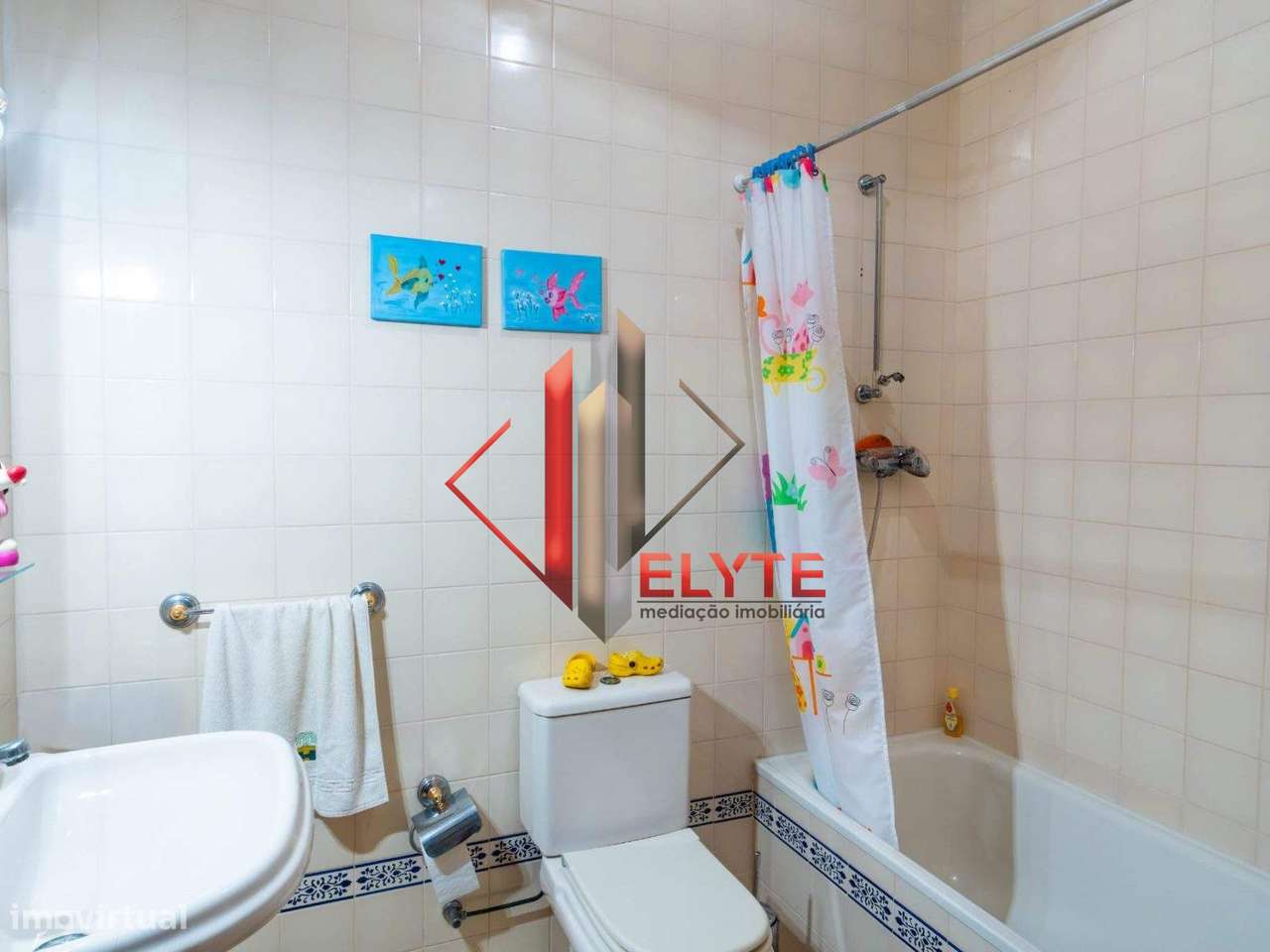 Moradia T7 no centro de Samora Correia-42