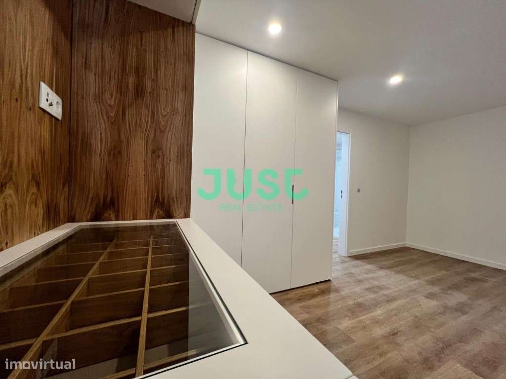 Moradia térrea, T3 + 1 com 2 suítes em Pinhal General - Fernão Ferro.-17