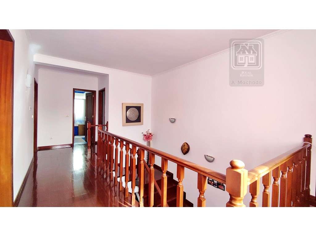 VENDA de MORADIA - VIVENDA com alojamento local e piscina - Fenais ...-24