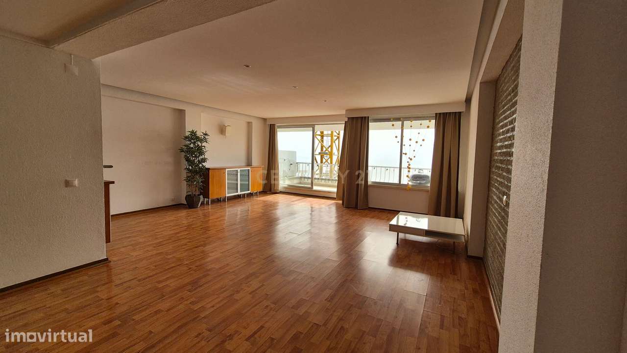 Apartamento Duplex T2 com Vista Mar em Sesimbra, Setúbal - Grande imagem: 5/19