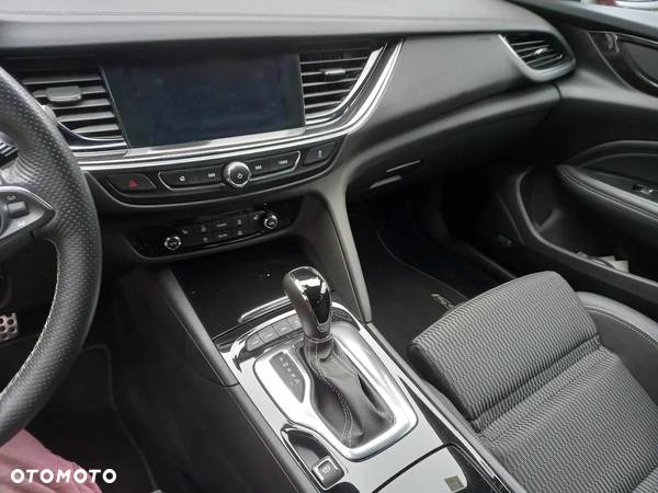 Opel Insignia 2.0 CDTI 4x4 GSi S&S - 23