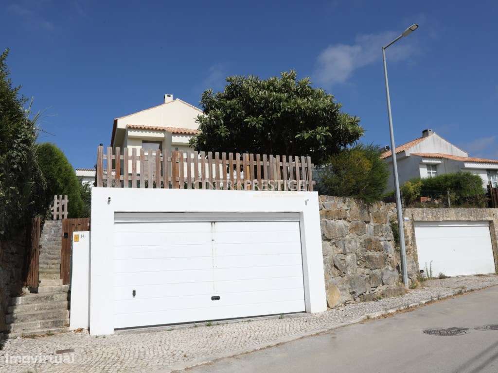 Moradia T3 com Jardim e Garagem na Quinta Verde - Nafarros, Sintra.-48
