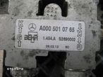 MERCEDES R350 W251 TERMOSTAT ZAWÓR 0005010765 - 1