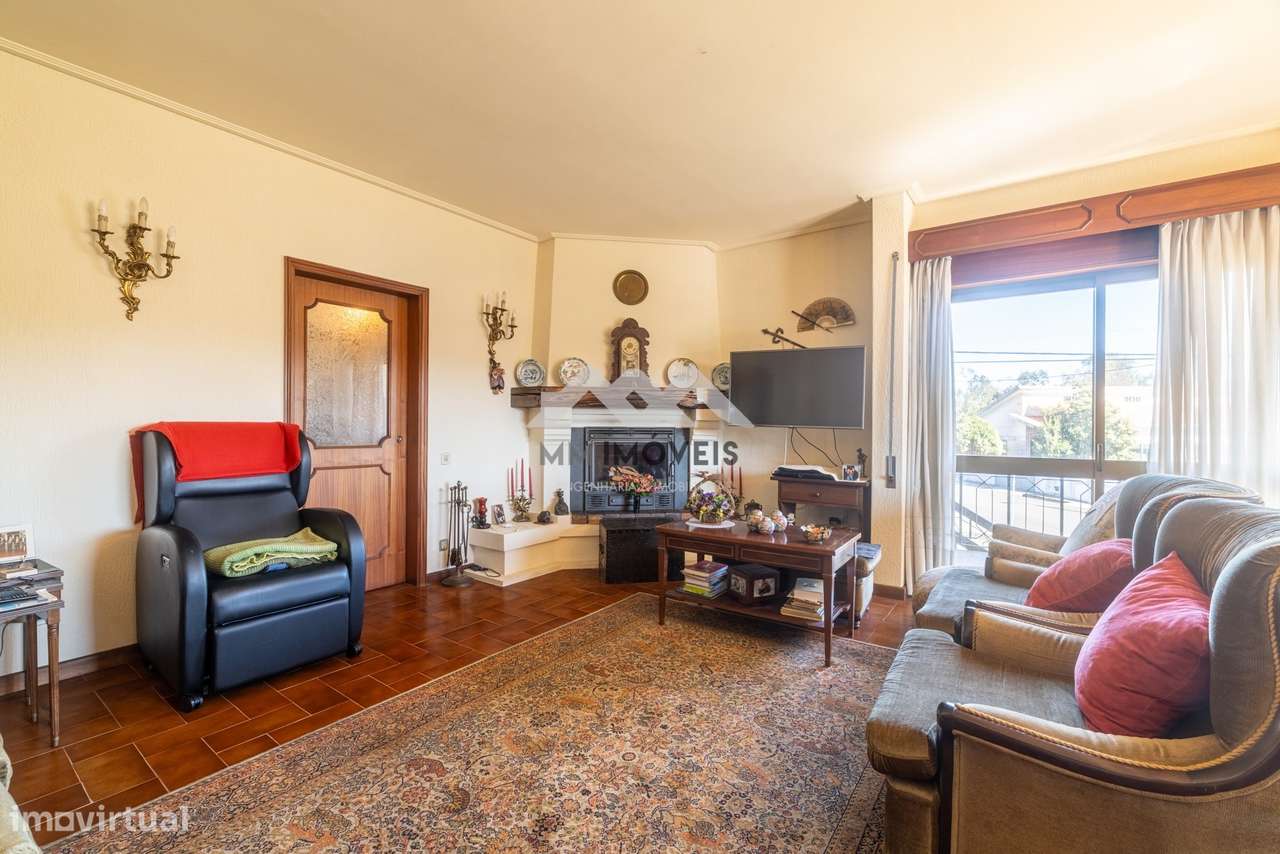 Moradia T5 | Serzedo - Vila Nova de Gaia | 4 Frentes | 2 Pisos | Jardi - Grande imagem: 3/60