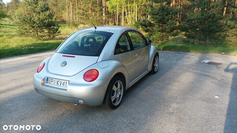 Volkswagen New Beetle 2.0 - 6