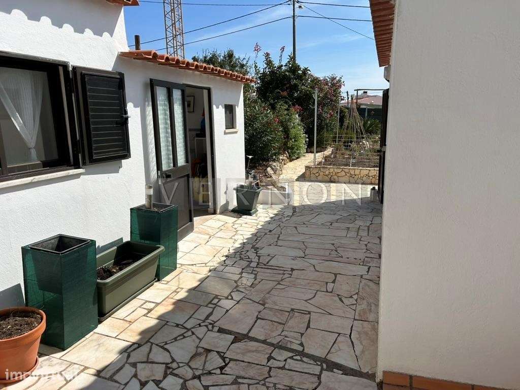 Algarve, Carvoeiro, para venda, moradia T3 com garagem, em localização-24