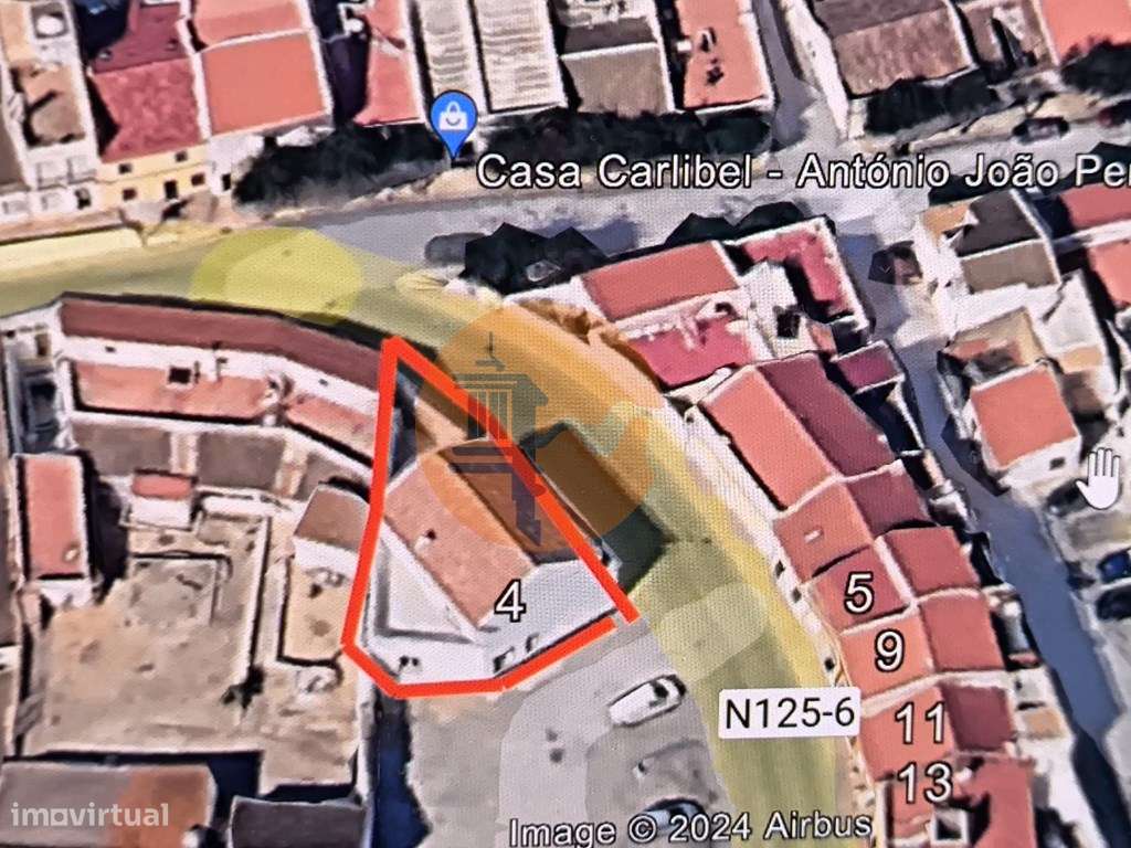 MORADIA T5+1 COM ESPAÇO EXTERIOR NO CENTRO DE CASTRO MARIM - ALGARVE - Grande imagem: 2/60