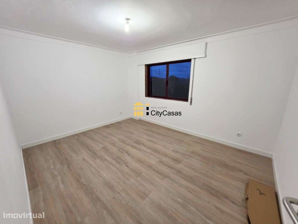 Apartamento T2 Renovado em Rio Tinto-5
