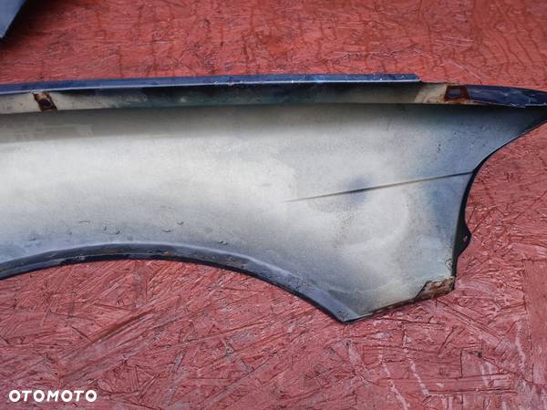 BMW E36 COUPE / CABRIO ORYGINALNE BŁOTNIKI PRZEDNIE LEWY / PRAWY PRZED-LIFT W DOBRYM STANIE O NR. 8 215 287 / 8 215 288 OEM - 12