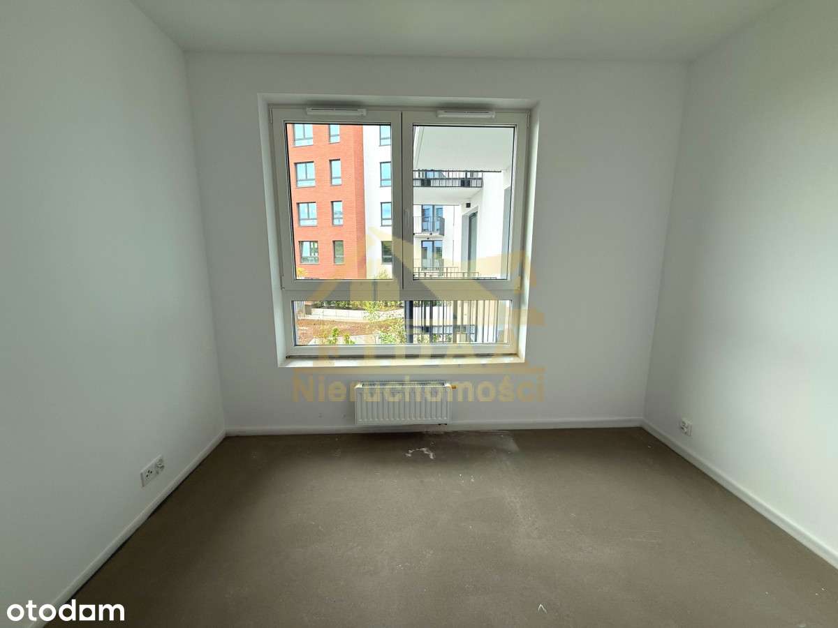 Świetny układ, widok na patio-5