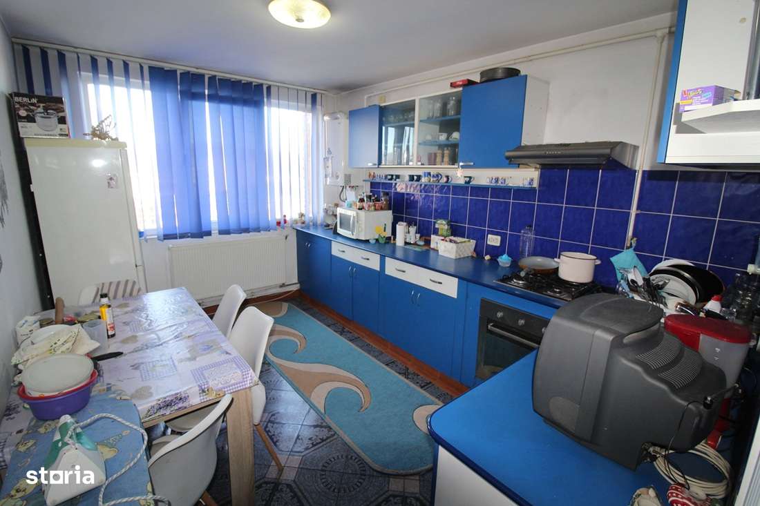 Vând apartament 3 camere în Hunedoara, Bd. M. Viteazu-Stadion, 62mp - Imagine principală: 3/12