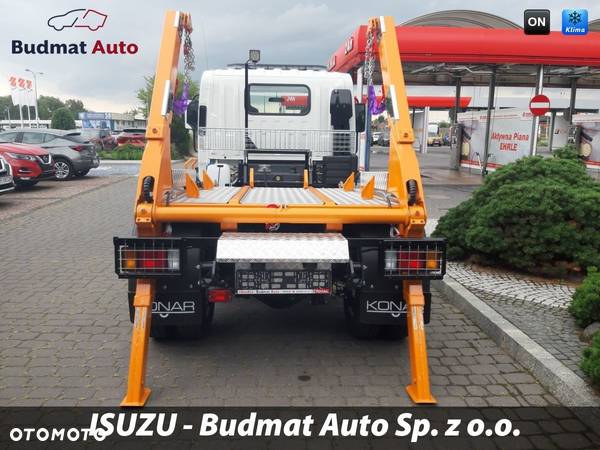 Isuzu M21 TH - 16