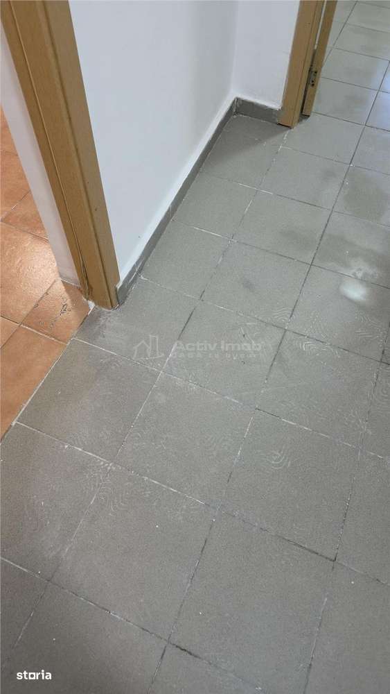 2 camere nemobilate - Hala Traian - 50mp - etaj 2 - balcon inchis - Imagine principală: 4/4