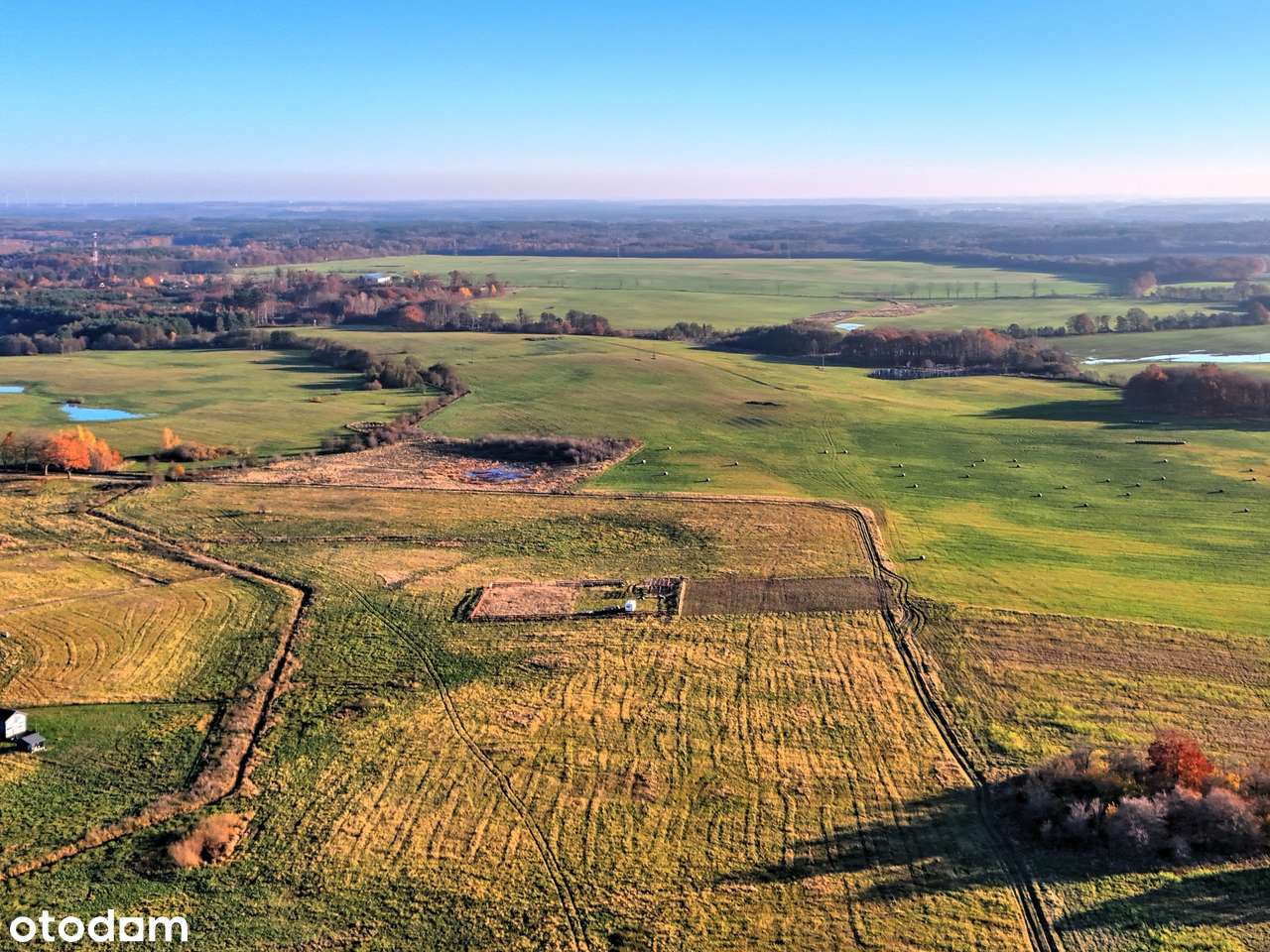 Działka na sprzedaż-9