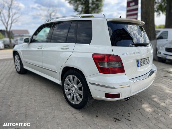 Mercedes-Benz GLK 220 CDI DPF BlueEFFICIENCY 7G-TRONIC - 4