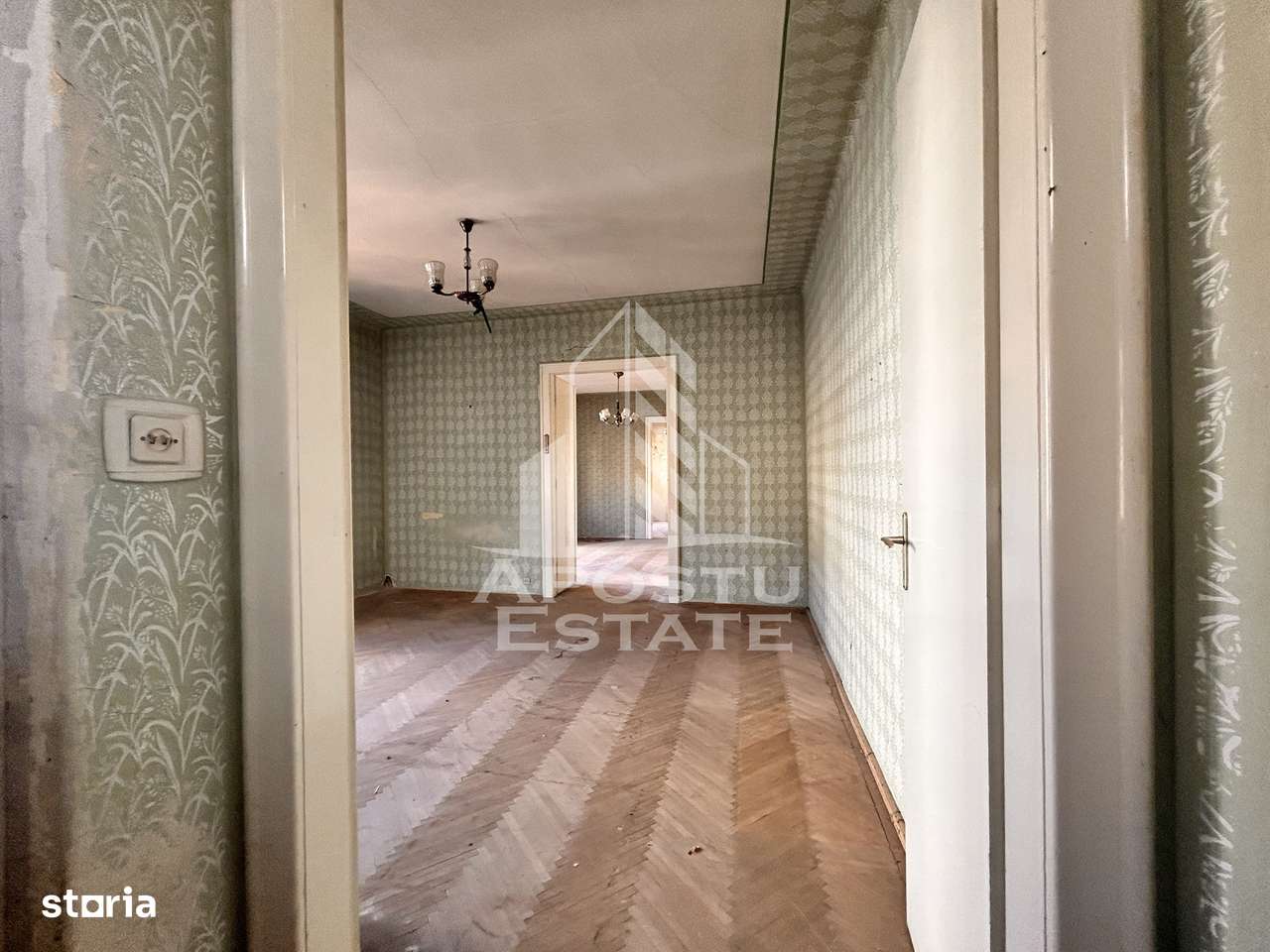 Casă individuală cu intrări separate in zona Complexului Studentesc - Imagine principală: 5/11