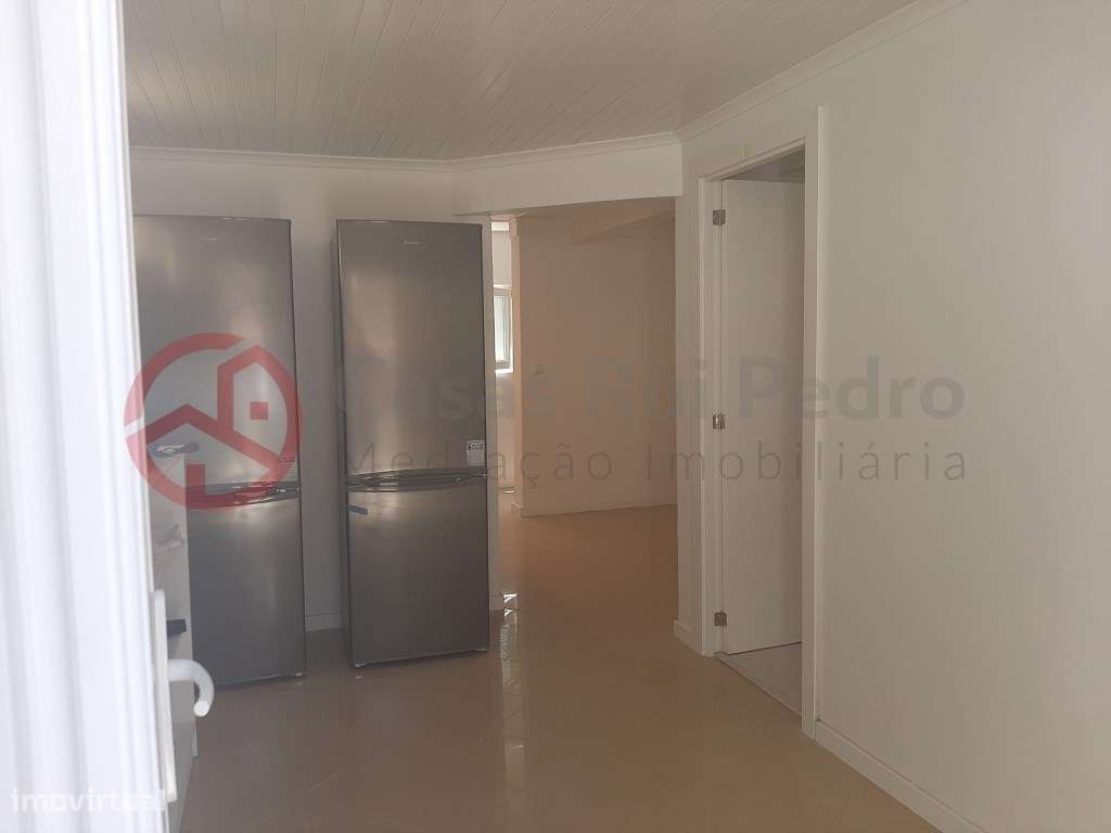 Moradias reconstruídas e reconfiguradas para arrendamento a estudan... - Grande imagem: 4/28