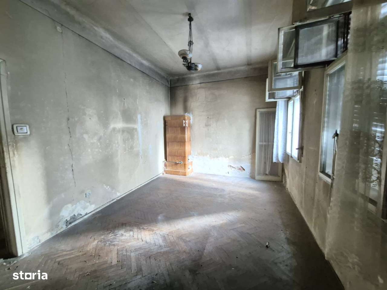 Dorobanti Str. Roma, vanzare apartament 3 camere pe hol locuibil - Imagine principală: 5/15