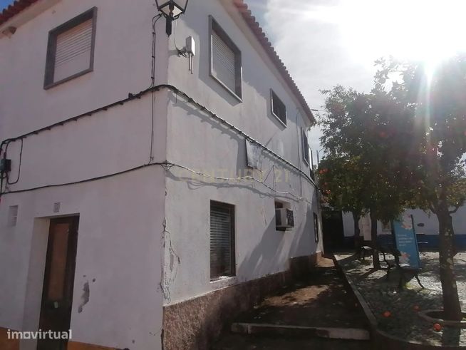 Venda de Edifício em Rua 25 de abril Nº 17 Vila Nova da Baronia (Alvit-0