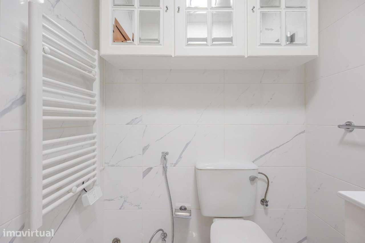 Apartamento T3 Totalmente Renovado em Gueifães – Excelente...-24