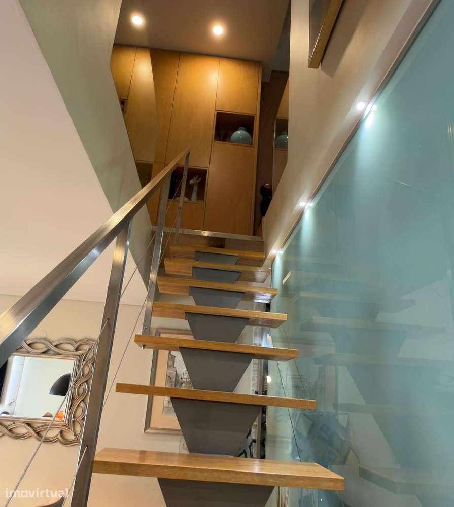 Apartamento T3 Duplex ao Monte dos Burgos-8