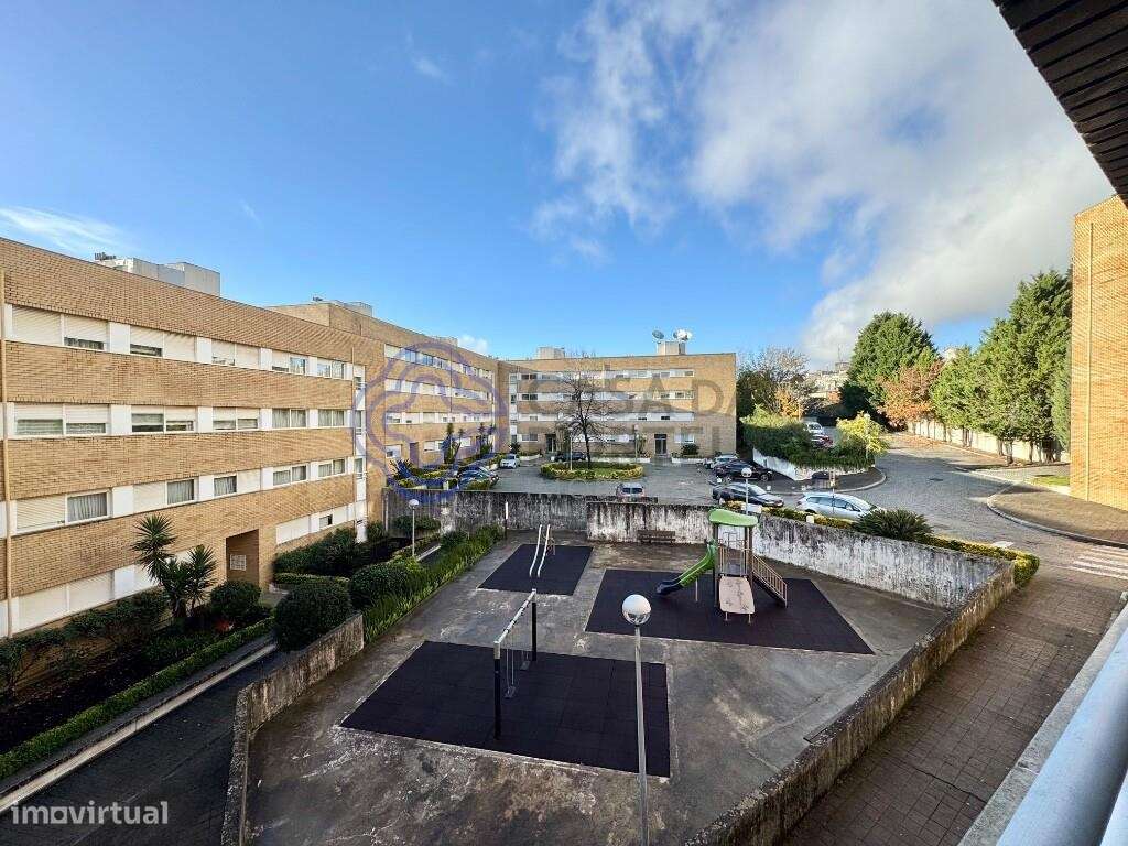 Apartamento T3 C/ Varanda e Garagem | Quinta do Sol - Valbom - Grande imagem: 5/16