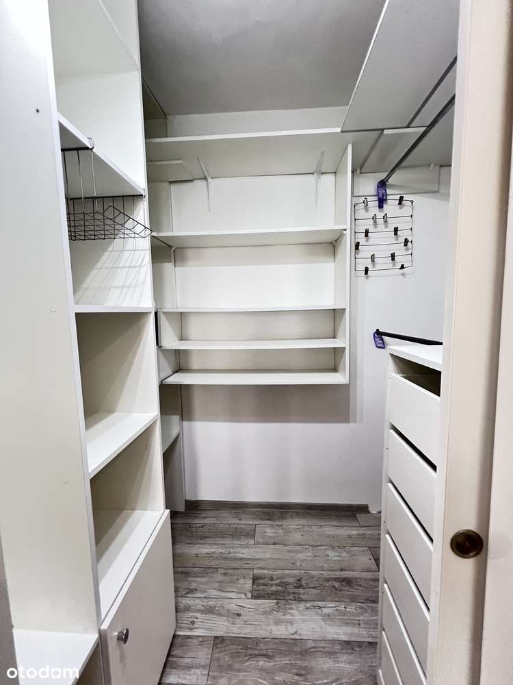 Na sprzedaż przestronne mieszkanie po Remoncie z klima i piwnicą-11