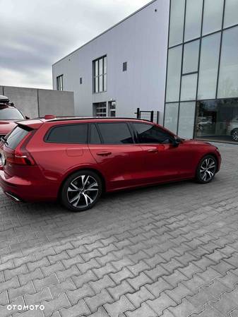 Volvo V60 B4 B R-Design - 6