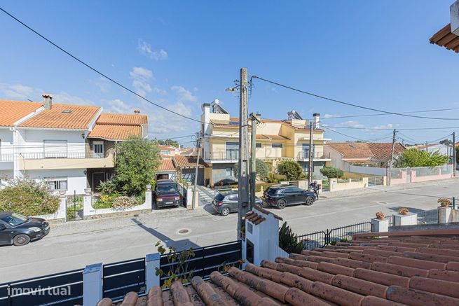 Moradia T3 + 2 na MARISOL - Charneca de Caparica-19