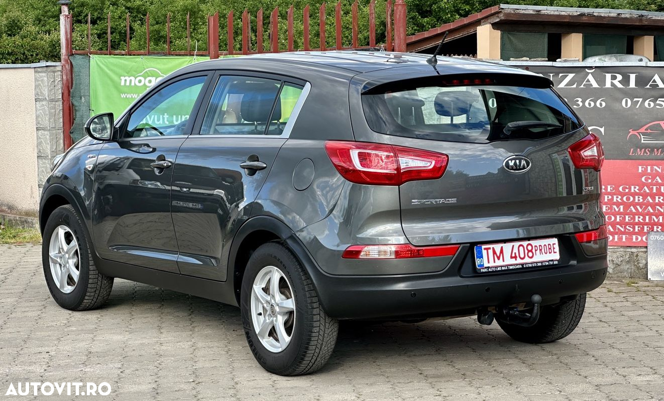 Kia Sportage 2.0 CRDI AWD Dream-Team Edition - 4