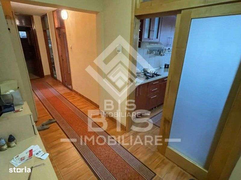 Apartament 3 camere - Zona Sens - Imagine principală: 5/20