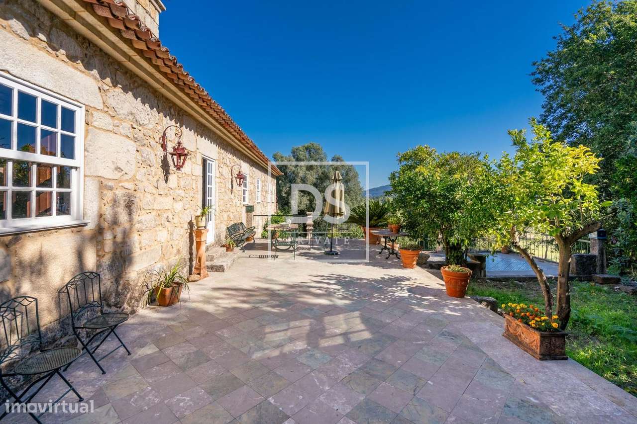 Quinta de Santo António – Propriedade Histórica com Potencial Único em-30